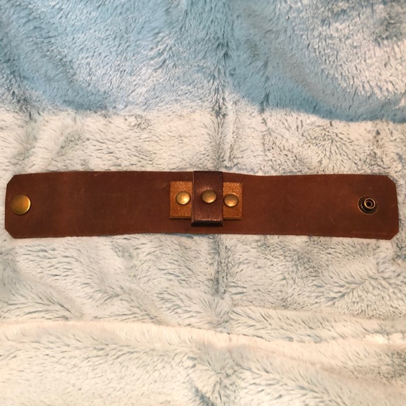 Bracelet - Handmade from genuine leather belt - Picture 4 of 4